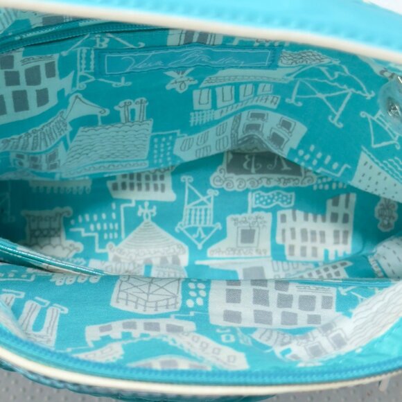 VERA BRADLEY Women's Handbag Blue Quilted Fabric Patent Leather Trim Zip Pocket - Picture 16 of 16